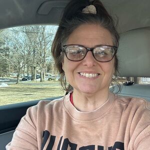 Meet your Posher, Aylin